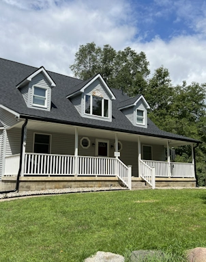 Residential roof replacement service